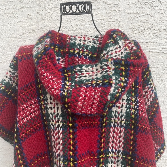 Branigan Weavers John Branigan Hooded Poncho - - Picture 10 of 11